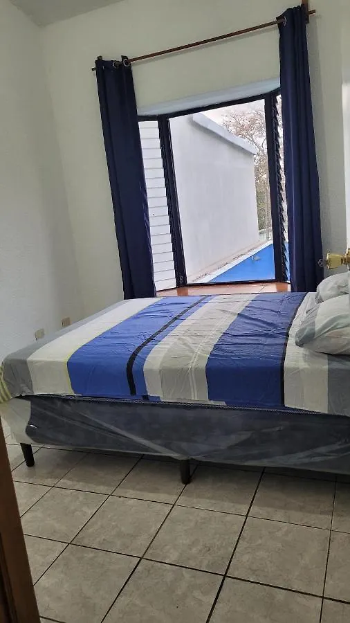 Pool Party House Apartamento Guatemala